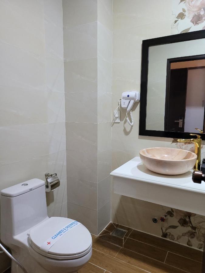 khách Sạn Yên Châu Chau Doc Esterno foto